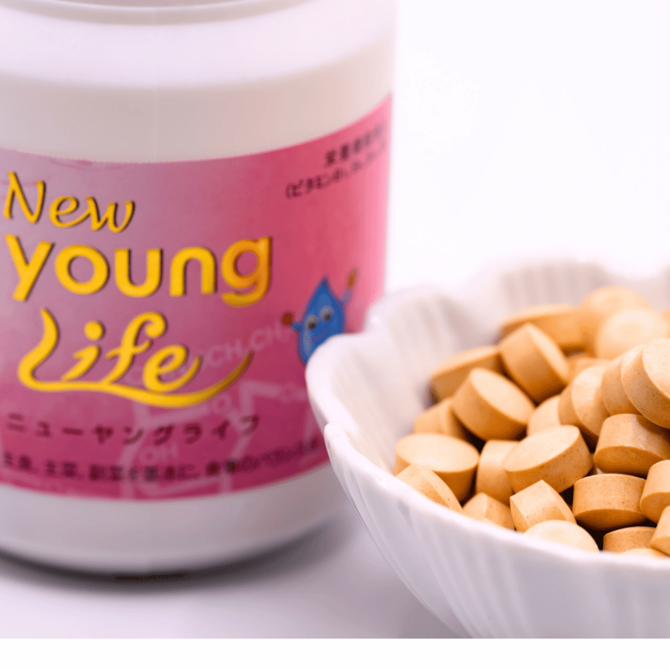 New young Life(180粒) ヒアルロン酸 ECM-E、N-アセチルグルコサミン配合 シニア向け栄養機能食品歩く、立つ、座るなど年齢とともに衰えていく力が気になる方におすすめ